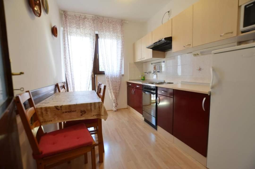 Tony Apartments Rovinj Rom bilde