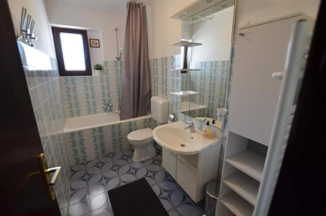 Tony Apartments Rovinj Rom bilde